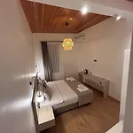 Nueva Cunda מלון Ayvalı